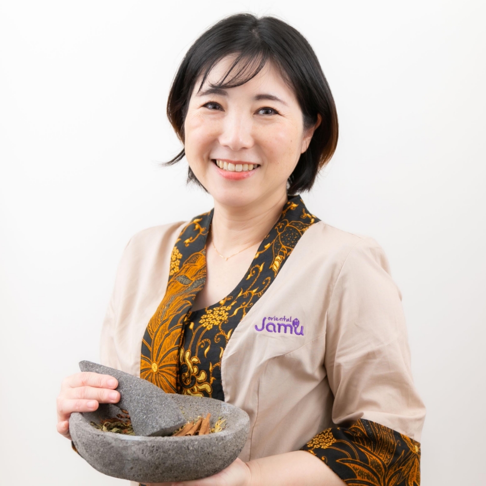 野上 靖子
